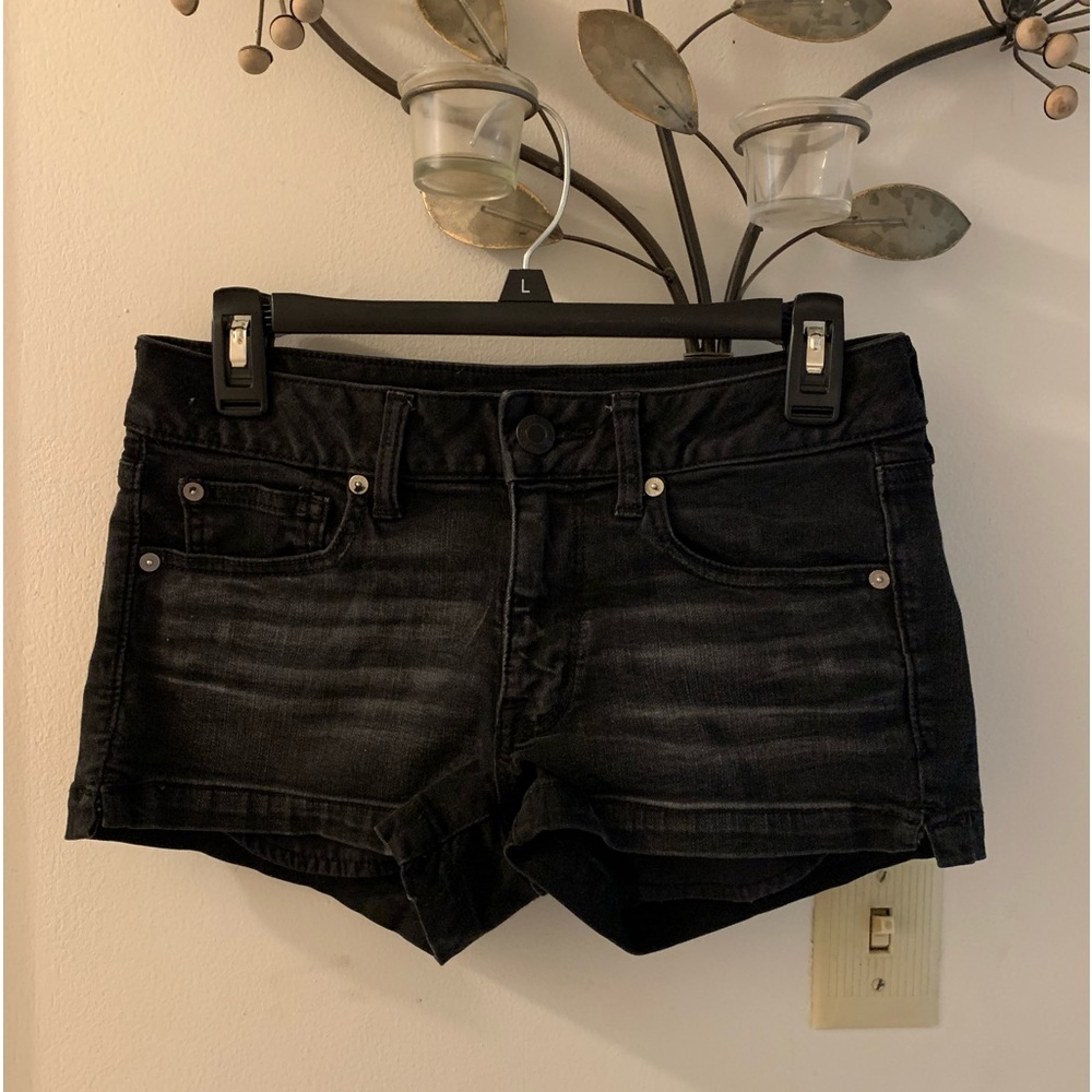 American Eagle: Black jean shorts